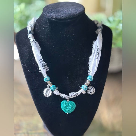 Jewelry - White Bandana Heart Charm Necklace Adjustable 24" Silver Turquoise Accents